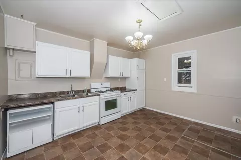 1828 E 3rd St, Superior, WI 54880 photo 9