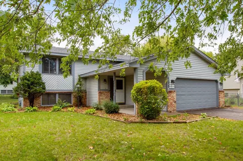 11020 Wisconsin Ave N, Champlin, MN 55316