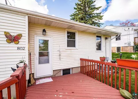 802 Northland Ave, Duluth, MN 55804 photo 2