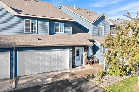 2007 Willow Cir, Hugo, MN 55038