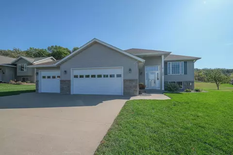 394 Hillside Dr SE, Chatfield, MN 55923
