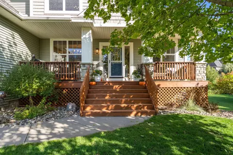 17232 68th Pl N, Maple Grove, MN 55311 photo 2