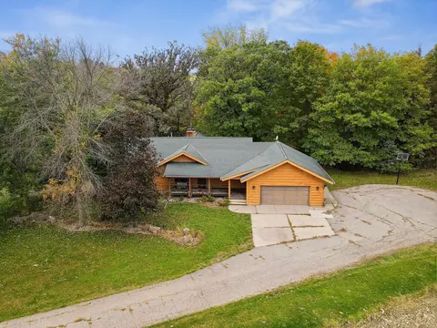 16506 W 250th St, Belle Plaine, MN 56011