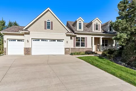 10215 Regent Ave N, Brooklyn Park, MN 55443