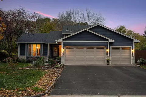 530 Mckinley St, Anoka, MN 55303