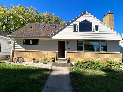 4924 Cedar Ave S, Minneapolis, MN 55417