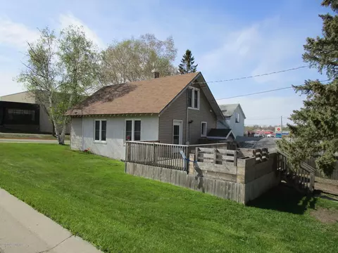 317 S Broadway, Pelican Rapids, MN 56572