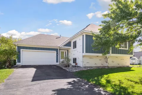 16408 S Manor Rd, Eden Prairie, MN 55346