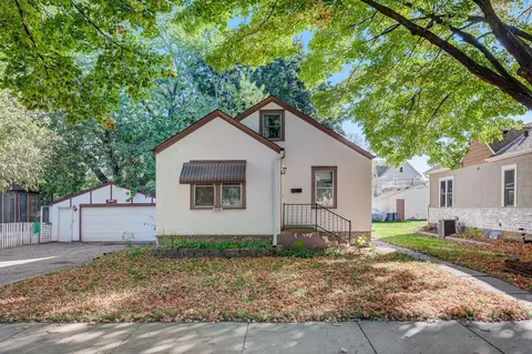 1080 Livingston Ave, West Saint Paul, MN 55118
