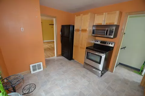 325 W Redwing St, Duluth, MN 55803 photo 10