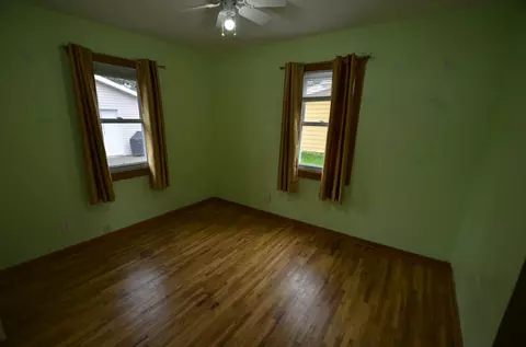 325 W Redwing St, Duluth, MN 55803 photo 4