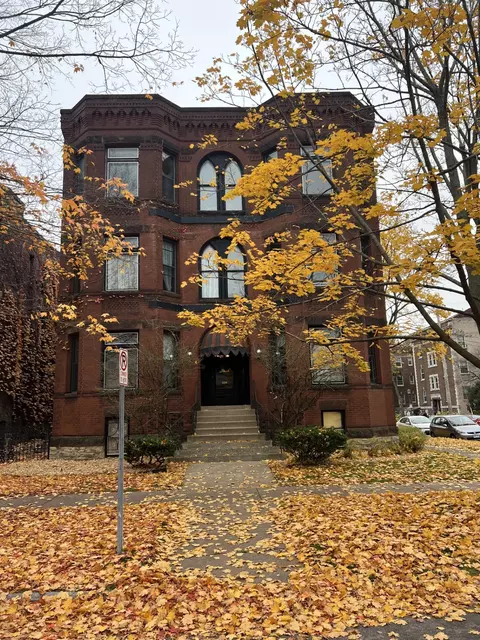 438 Laurel Ave #3-W, Saint Paul, MN 55102