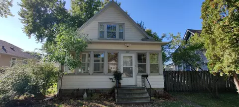 527 Manomin Ave, Saint Paul, MN 55107