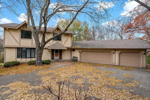 2300 Archers Ln, Minnetonka, MN 55305
