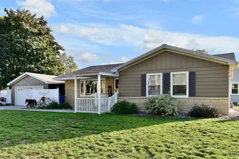 3845 W 7th St, Winona, MN 55987