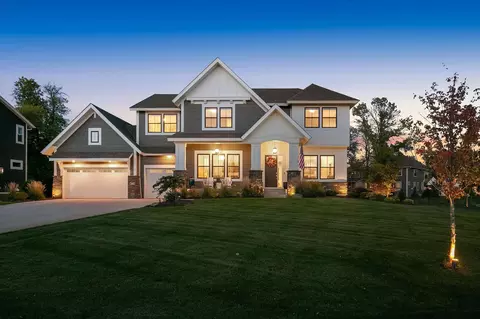 5805 Wooden Cleek Dr, Shorewood, MN 55331