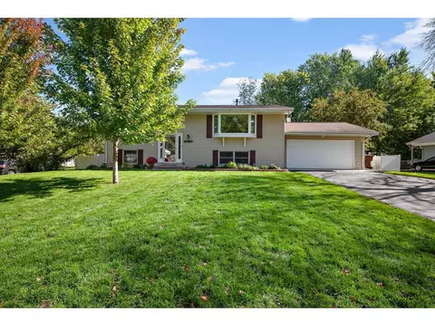 4090 Decatur Ave N, New Hope, MN 55427