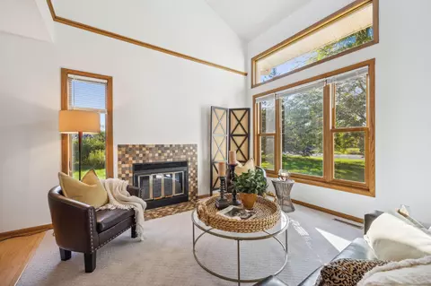 731 Golden Meadow Rd, Eagan, MN 55123 photo 8