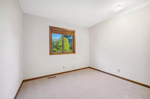 731 Golden Meadow Rd, Eagan, MN 55123 photo 28