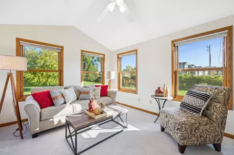 731 Golden Meadow Rd, Eagan, MN 55123 photo 20