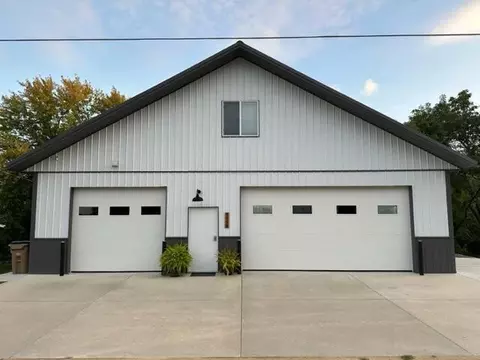 605 Main St #B, Brownsville, MN 55919
