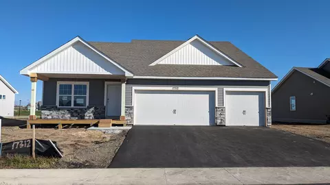 17312 Durham Dr W, Lakeville, MN 55044