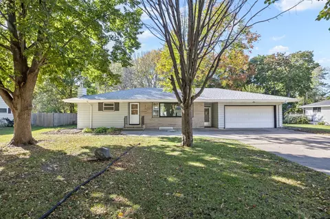 740 Lee Ave SE, Cokato, MN 55321