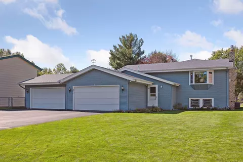 9816 Austin St NE, Circle Pines, MN 55014