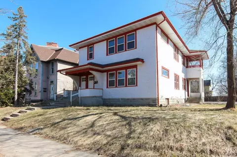 2207 16th Ave S, Minneapolis, MN 55404
