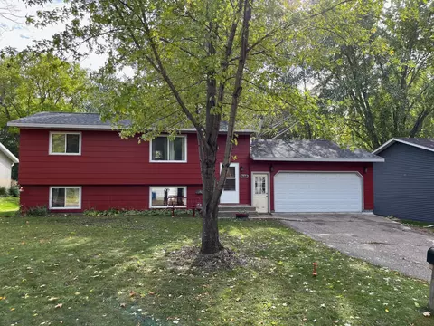730 11th St N, Sauk Rapids, MN 56379