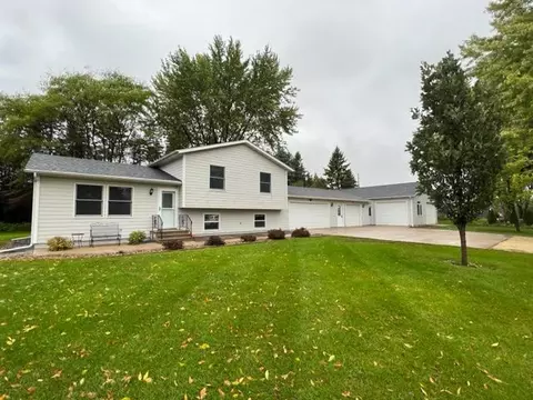 29565 Hagen Ave, Cannon Falls, MN 55009