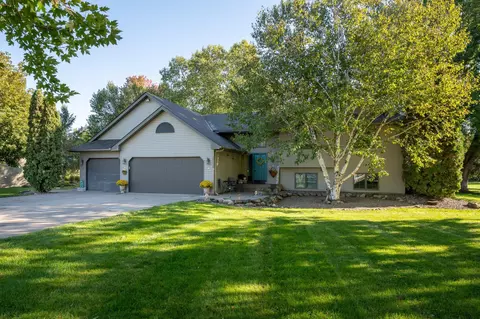 29572 Gerlach Way, Cannon Falls, MN 55009