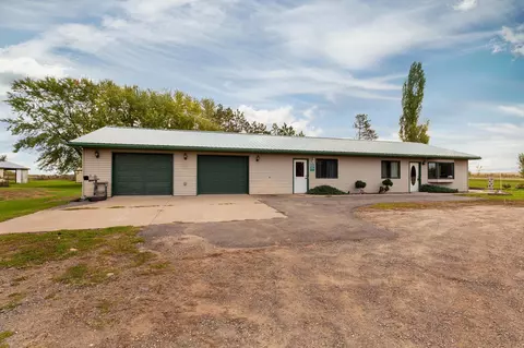 1872 Olympic St, Mora, MN 55051