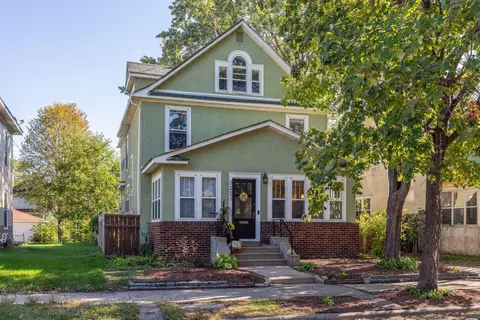 3221 3rd Ave S, Minneapolis, MN 55408
