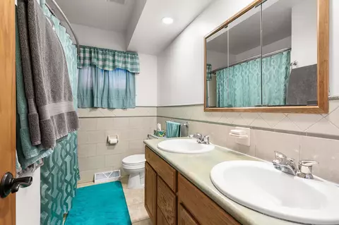 Bath - 32145 61st Ave, Saint Cloud, MN 56303 photo 1 of 3