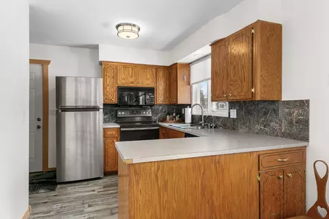 Kitchen - 32145 61st Ave, Saint Cloud, MN 56303 photo 2 of 8