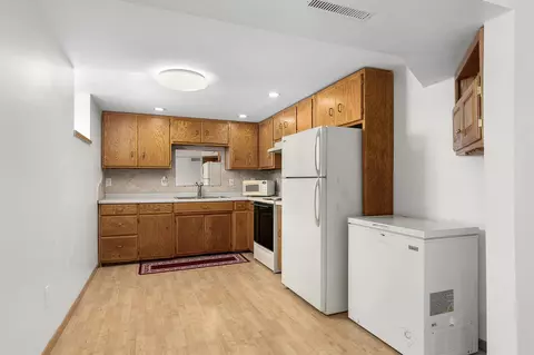 Kitchen - 32145 61st Ave, Saint Cloud, MN 56303 photo 7 of 8