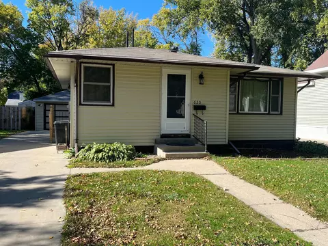 620 13th St SW, Willmar, MN 56201