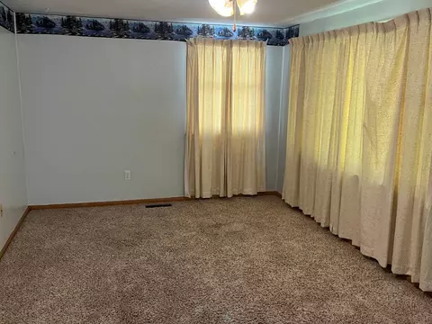620 13th St SW, Willmar, MN 56201 photo 6