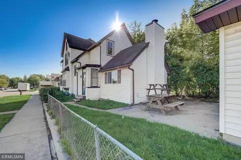 787 Watson Ave, Saint Paul, MN 55102