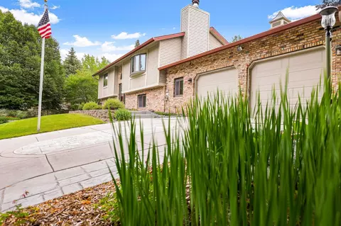 1108 Parkview Ln, Eagan, MN 55123 photo 7