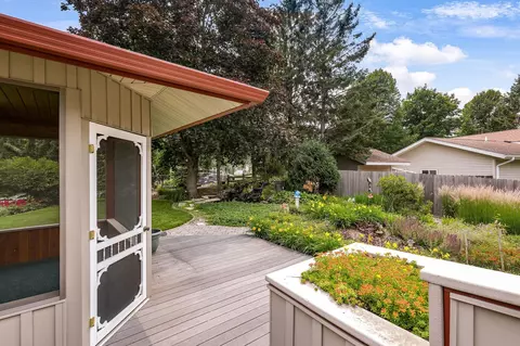 1108 Parkview Ln, Eagan, MN 55123 photo 54