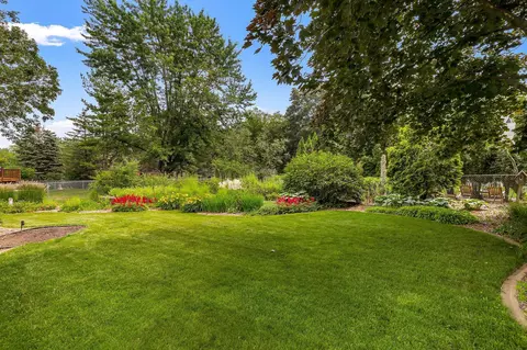 1108 Parkview Ln, Eagan, MN 55123 photo 44