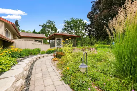 1108 Parkview Ln, Eagan, MN 55123 photo 42