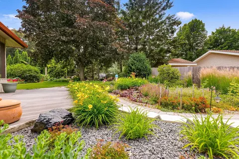 1108 Parkview Ln, Eagan, MN 55123 photo 43
