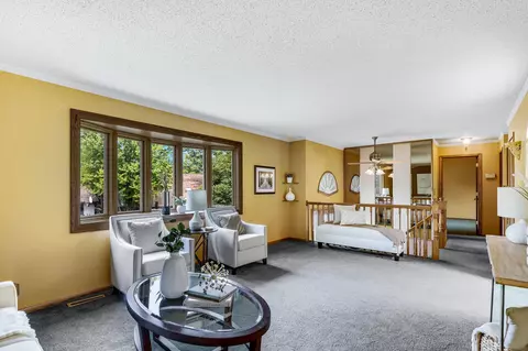 1108 Parkview Ln, Eagan, MN 55123 photo 14