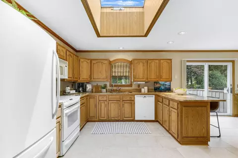 1108 Parkview Ln, Eagan, MN 55123 photo 17