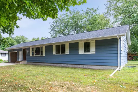 212 Maple St N, Lester Prairie, MN 55354
