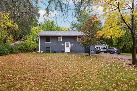 548 105th Ln NW, Coon Rapids, MN 55448