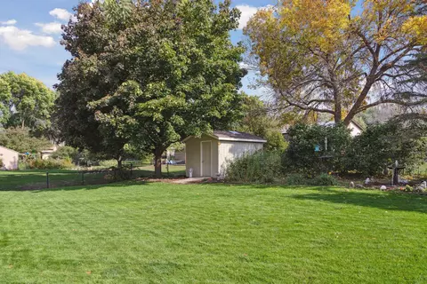 4670 Beacon Hill Rd, Eagan, MN 55122 photo 39